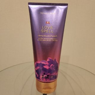 ヴィクトリアズシークレット(Victoria's Secret)のVictoria's シークレット ボディクリーム(ボディクリーム)