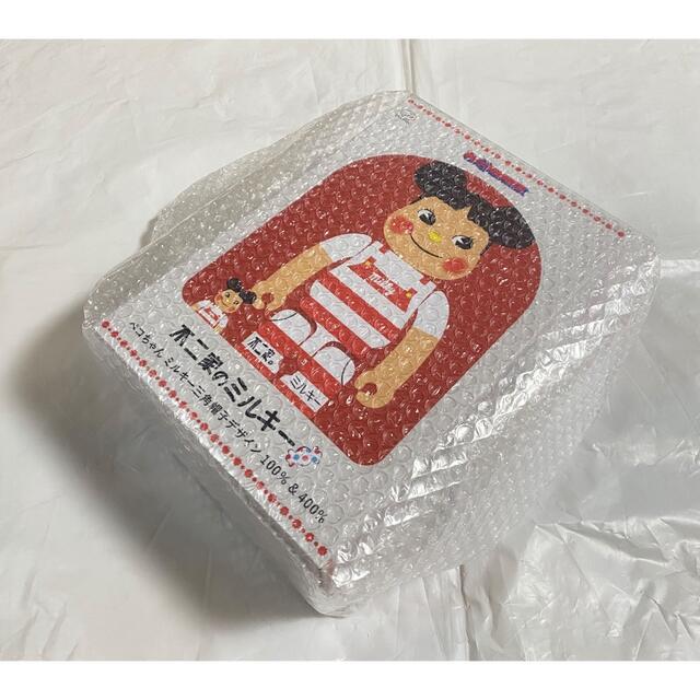 BE@RBRICK(ベアブリック)のBE＠RBRICK ペコちゃん ミルキー三角帽子デザイン 100% & 400% エンタメ/ホビーのフィギュア(その他)の商品写真