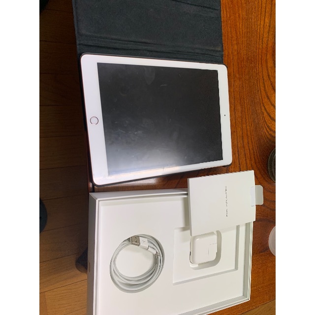 Apple - アップル iPad 第6世代 WiFi 32GB ゴールドの通販 by