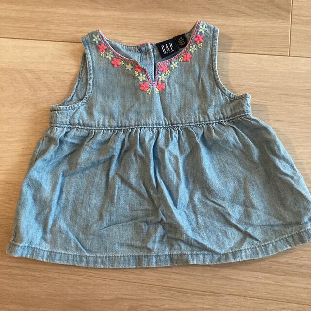 babyGAP(ベビーギャップ)のBaby GAP デニムワンピース キッズ/ベビー/マタニティのベビー服(~85cm)(ワンピース)の商品写真