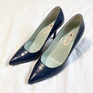 ダイアナ(DIANA)の美品 サイズ23.5cm ダイアナ 型押しレザーハイヒール ポインテッドトゥ(ハイヒール/パンプス)