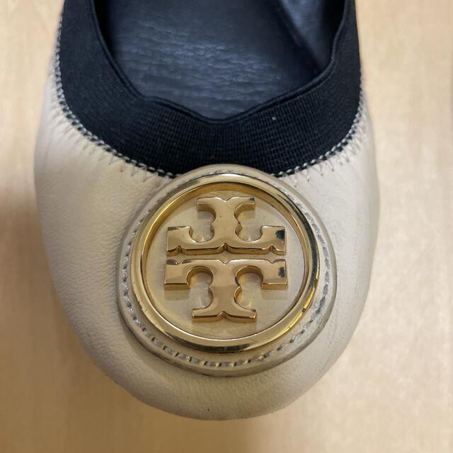 Tory Burch(トリーバーチ)のトリーバーチのベージュのパンプス レディースの靴/シューズ(ハイヒール/パンプス)の商品写真