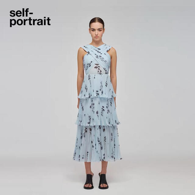 SELF PORTRAIT(セルフポートレイト)の❤️正規品Selfportrait22新品★イエローロングワンピース　2色 レディースのワンピース(ロングワンピース/マキシワンピース)の商品写真