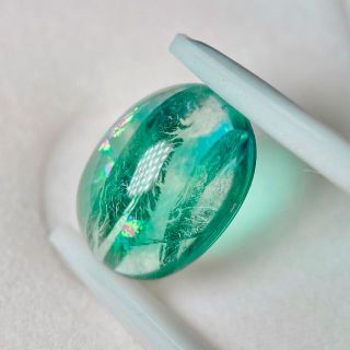 日替特価❣️🦜癒やされる南国感🌈虹も羽もステキなフローライト8.84ct(その他)