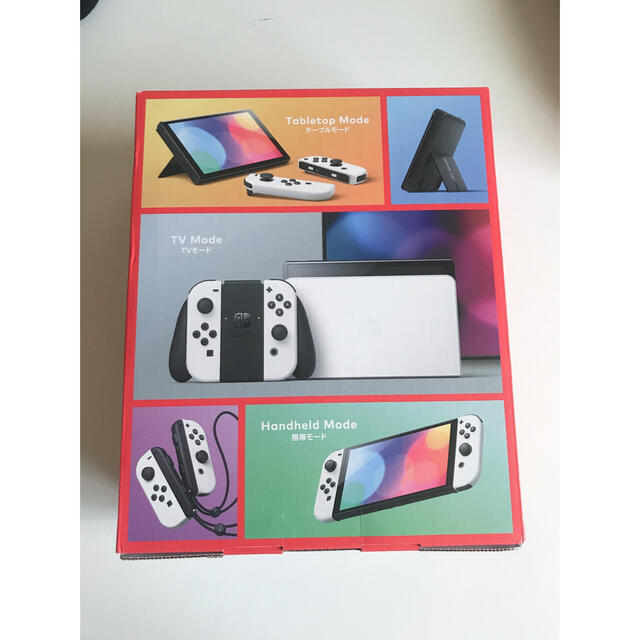 Nintendo Switch有機EL ホワイト　ニンテンドースイッチ エンタメ/ホビーのゲームソフト/ゲーム機本体(家庭用ゲーム機本体)の商品写真