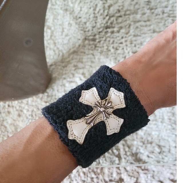CHROME HEARTS/クロムハーツ タイニーCHクロス リストバンド すべり CHROME HEARTS/クロムハーツ タイニーCHクロス リストバンド すべり