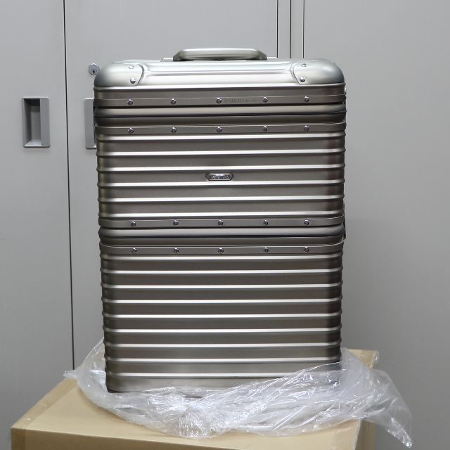 サイズ交換ＯＫ】 RIMOWA TOPAS TITANIUM リモワ トパーズチタニウム