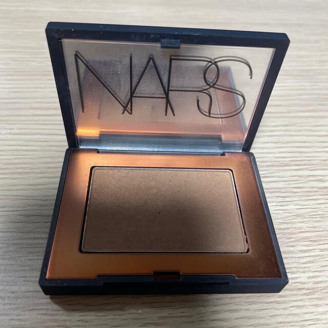 NARS(ナーズ)のNARS ブロンズパウダー コスメ/美容のベースメイク/化粧品(フェイスカラー)の商品写真