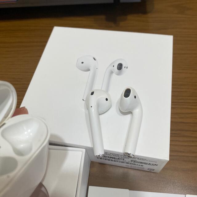 Apple(アップル)のapple AirPods  スマホ/家電/カメラのオーディオ機器(ヘッドフォン/イヤフォン)の商品写真