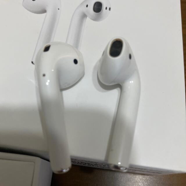 Apple(アップル)のapple AirPods  スマホ/家電/カメラのオーディオ機器(ヘッドフォン/イヤフォン)の商品写真