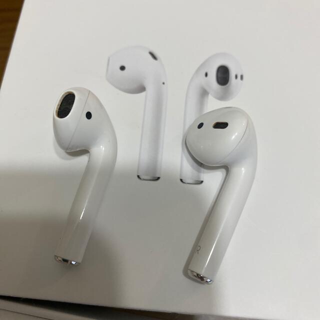 Apple(アップル)のapple AirPods  スマホ/家電/カメラのオーディオ機器(ヘッドフォン/イヤフォン)の商品写真