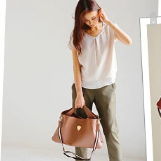 ATAO アタオ エルヴィ ショルダーバッグ 2way ブラウン 美品 A4 買いネット ATAOアタオ/エルヴィ/2WAYショルダーカバン/ブラウン茶色/通勤通学 ショルダーバッグ