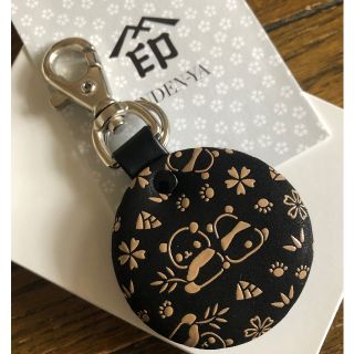 インデンヤ(印傳屋)の限定！印傳屋 INDEN-YA キーホルダー【双子パンダ・黒革×白漆】(コインケース)