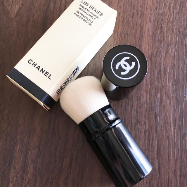 CHANEL(シャネル)のシャネル カブキ ブラシ フェイス 携帯 新品 送料無料 コスメ/美容のベースメイク/化粧品(フェイスパウダー)の商品写真