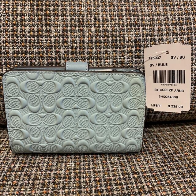 COACH - 本体のみ 25937 コーチ 二つ折り エナメルライトブルーの通販 ...