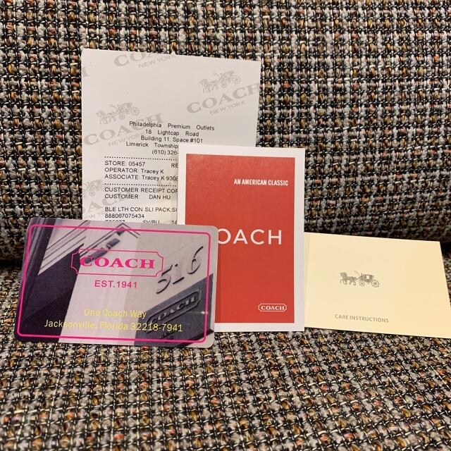 COACH(コーチ)の本体のみ　25937 コーチ　二つ折り　エナメルライトブルー レディースのファッション小物(財布)の商品写真