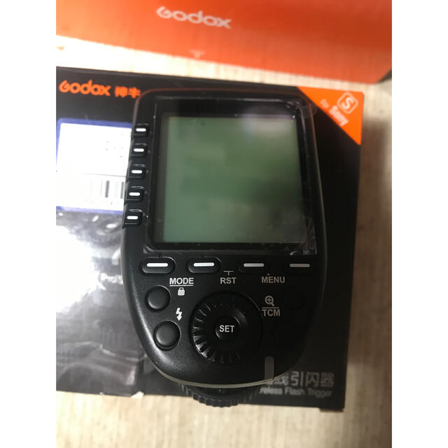 SONY(ソニー)のGODOX V860Ⅱs ソニー用　&  X Pro S ソニー用 スマホ/家電/カメラのカメラ(ストロボ/照明)の商品写真