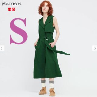 ユニクロ(UNIQLO)のユニクロ リネンブレンドラペルワンピース　UNIQLO jw Anderson(ひざ丈ワンピース)