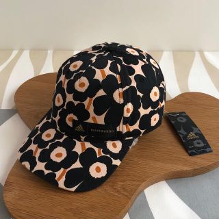 マリメッコ(marimekko)の新品 アディダス マリメッコ コラボ ウニッコ キャップ(キャップ)