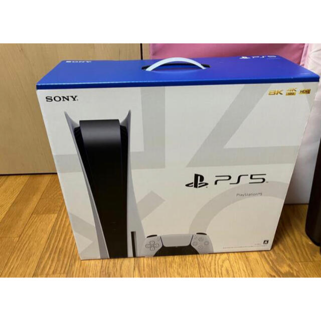 PlayStation(プレイステーション)のSONY PlayStation5 (PS5) CFI-1100A01  エンタメ/ホビーのゲームソフト/ゲーム機本体(家庭用ゲーム機本体)の商品写真