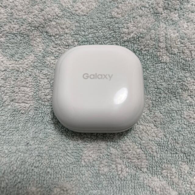 Galaxy(ギャラクシー)の専用　Galaxy Buds2 スマホ/家電/カメラのオーディオ機器(ヘッドフォン/イヤフォン)の商品写真