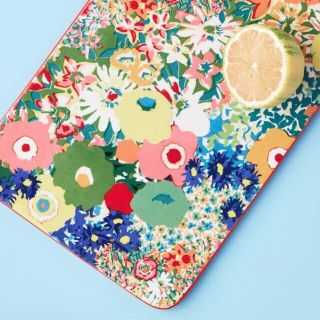 アンソロポロジー(Anthropologie)の夏ギフト ガーデンパーティカッティングボード新品今だけ特別価格(調理道具/製菓道具)