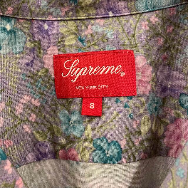 Supreme(シュプリーム)のsupreme シャツ 花柄 総柄 レーヨンシャツ ミニフローラル シュプリーム メンズのトップス(シャツ)の商品写真