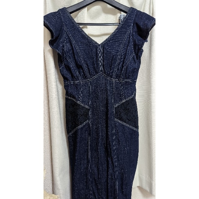 Ruffled Shoulder Denim Midi Dress | www.outplayed.it