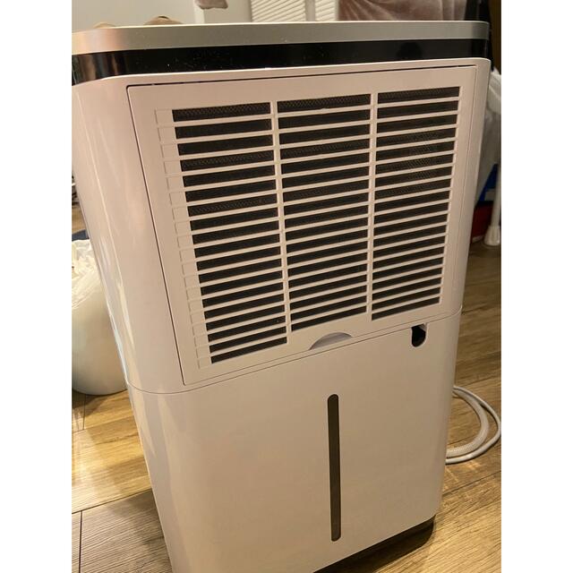 除湿機 22L 大容量 6月購入美品 除湿機 22L 大容量 6月購入美品