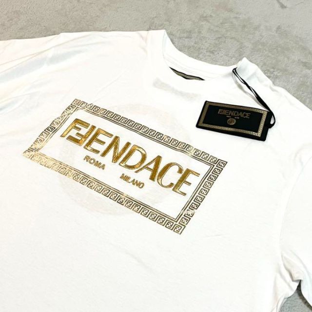 カテゴリ FENDI - FENDACE コラボ ロゴ柄 半袖Tシャツ ホワイト Mの 