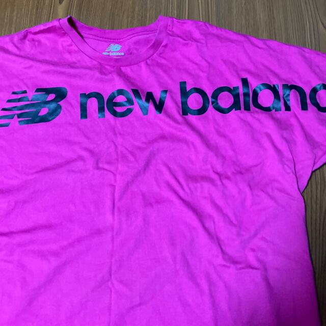 New Balance(ニューバランス)のニューバランスピンクTシャツ新品 メンズのトップス(Tシャツ/カットソー(半袖/袖なし))の商品写真