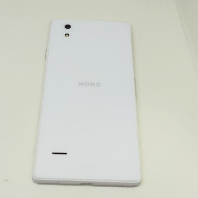 NTTdocomo(エヌティティドコモ)のsimフリー MO-01J MONO ドコモ OS7.1 スマホ シンプル SB スマホ/家電/カメラのスマートフォン/携帯電話(スマートフォン本体)の商品写真