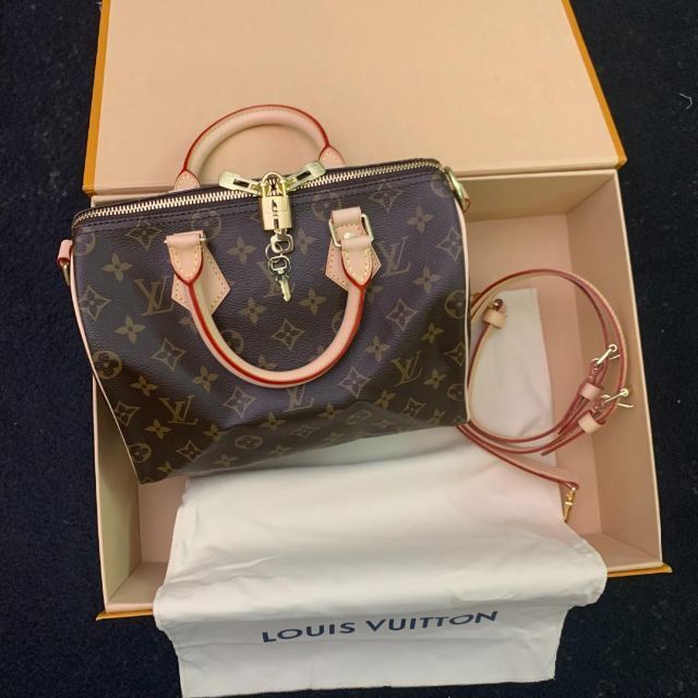 うのにもお得な情報満載! LOUIS VUITTON - ルイヴィトン モノグラム スピーディ・バンドリエール 25 ショルダーバッグ うのにもお得な情報満載! LOUIS VUITTON - ルイヴィトン モノグラム スピーディ・バンドリエール 25 ショルダーバッグ