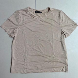 ザラ(ZARA)のベージュTシャツ(Tシャツ/カットソー(半袖/袖なし))