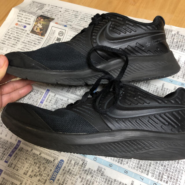 NIKE(ナイキ)のナイキ　スターランナー　23.5センチ　通学、学校用 キッズ/ベビー/マタニティのキッズ靴/シューズ(15cm~)(スニーカー)の商品写真