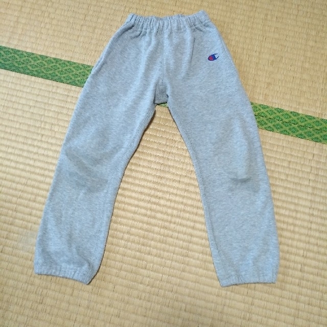 Champion(チャンピオン)の《最終値》チャンピオン　スウェットパンツ2枚　110ｻｲｽﾞ キッズ/ベビー/マタニティのキッズ服男の子用(90cm~)(パンツ/スパッツ)の商品写真