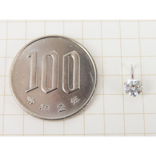 Pt900 プラチナ　ダイヤモンド0.340ctペンダントトップ レディースのアクセサリー(チャーム)の商品写真