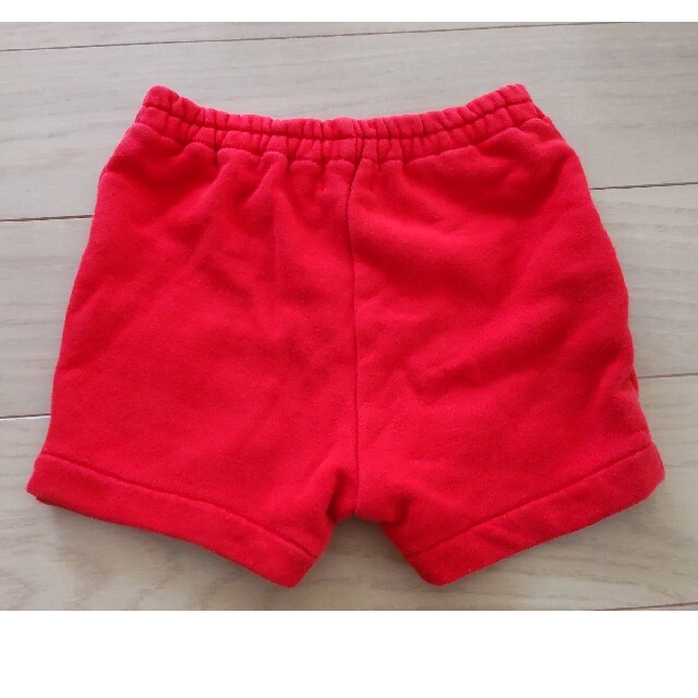 mikihouse(ミキハウス)のサイズ80ミキハウス　赤い短パン キッズ/ベビー/マタニティのベビー服(~85cm)(パンツ)の商品写真