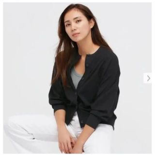 ユニクロ(UNIQLO)の美品　ユニクロ　UVカットリラックスカーディガン(カーディガン)