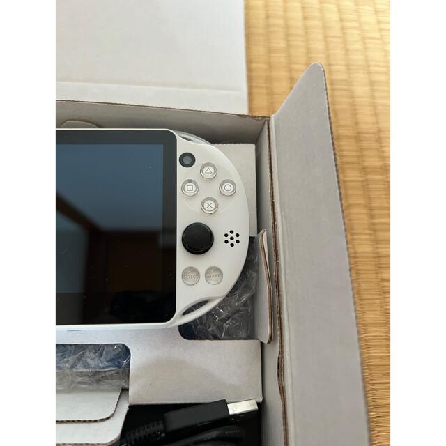 PlayStation®Vita（PCH-2000シリーズ） Wi-Fiモデル