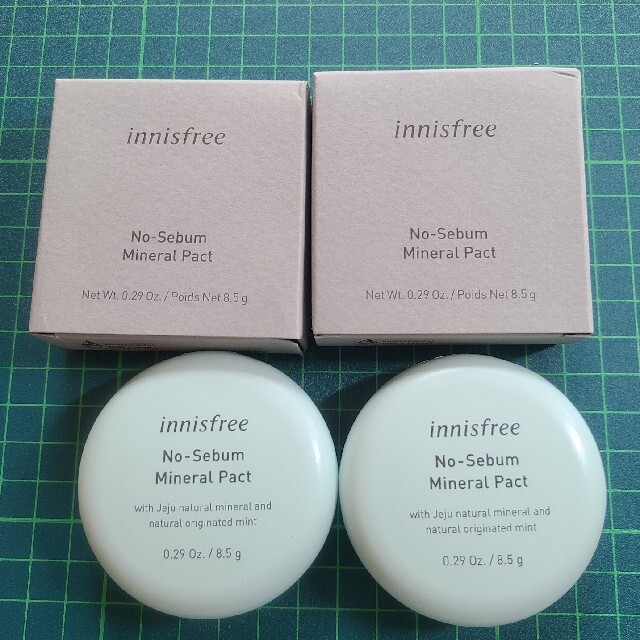 Innisfree(イニスフリー)のイニスフリーノーセバムミネラルパクト新品２個セット コスメ/美容のベースメイク/化粧品(フェイスパウダー)の商品写真