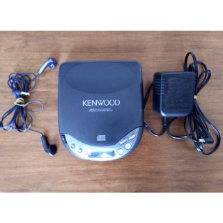 ケンウッド(KENWOOD)のジャンク　KENWOOD ポータブルCDプレイヤー　動作確認済(ポータブルプレーヤー)