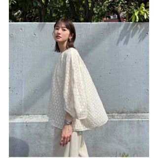 クラネ clane FLORETS LACE CURVE TOPS アイボリー(シャツ/ブラウス(長袖/七分))