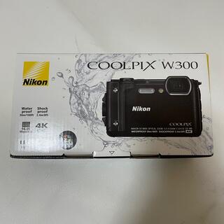 ニコン(Nikon)の★新品★Nikon デジタルカメラ COOLPIX W W300 BLACK(コンパクトデジタルカメラ)