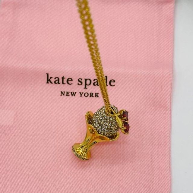 kate spade new york(ケイトスペードニューヨーク)のケイトスペイド　アイスクリーム　サンデー ネックレス 　ペンダント レディースのアクセサリー(ネックレス)の商品写真