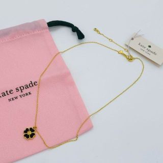 ケイトスペードニューヨーク(kate spade new york)のケイトスペイド　スペード フラワー　スタッズ　ネックレス ブラック　ペンダント(ネックレス)