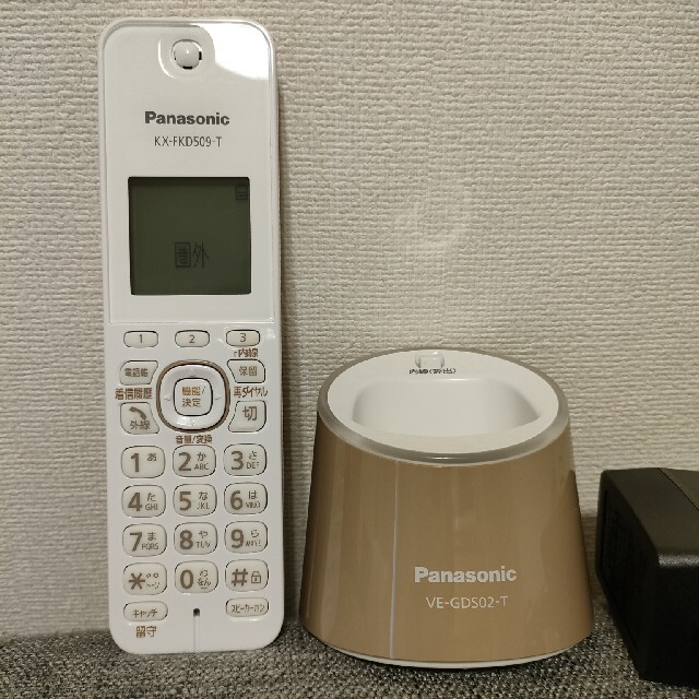 Panasonic(パナソニック)のPanasonic コードレス電話機 KX-FKD509 スマホ/家電/カメラの生活家電(その他)の商品写真