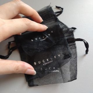 BUCKLEY LONDON 3連ブレスレットの通販 by yuki's shop｜ラクマ