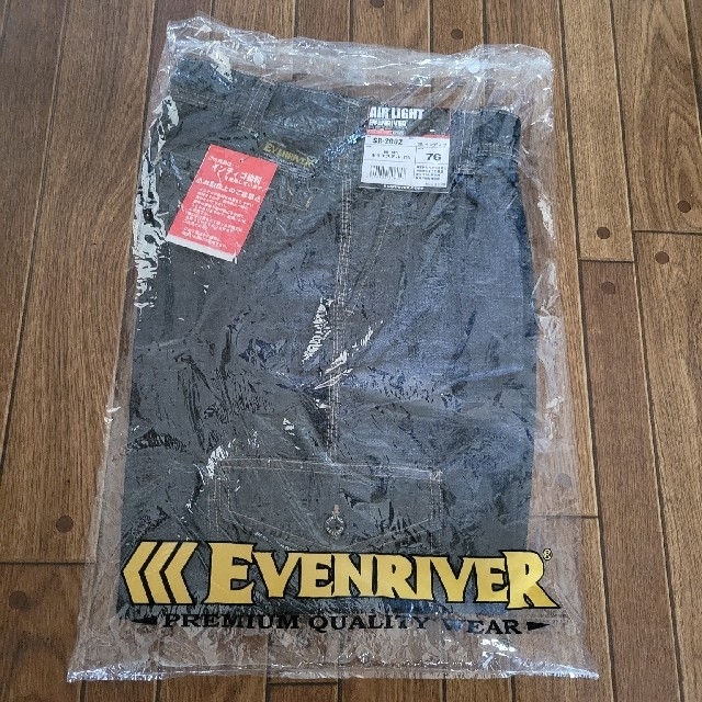 EVEN RIVER(イーブンリバー)のEVEN RIVER SR2002 インディゴ　W76㎝ メンズのパンツ(ワークパンツ/カーゴパンツ)の商品写真