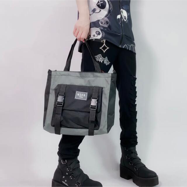 NieR 3WAY TOTE BAG ［サコッシュ&ポーチ付］3点セット ニーア レディースのバッグ(ショルダーバッグ)の商品写真